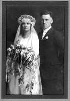 1921-11-25 Joseph and Agnes (Fisher) Strube